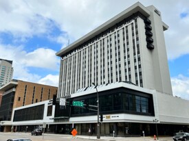 220 Broadway Ave S, Unit 911 in Rochester, MN - Building Photo