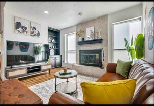 3107 Cherry Creek Dr in Missouri City, TX - Building Photo