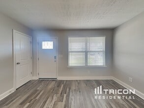 1020 Berra Dr in Springfield, TN - Building Photo - Building Photo