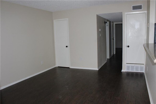 620 Race St-Unit -C in Crowley, TX - Building Photo - Building Photo