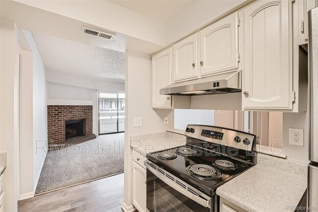 14218 E 1st Dr in Aurora, CO - Foto de edificio - Building Photo