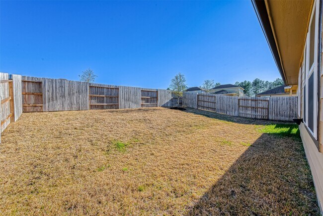 331 Hbr Frst Ln in Montgomery, TX - Building Photo - Building Photo