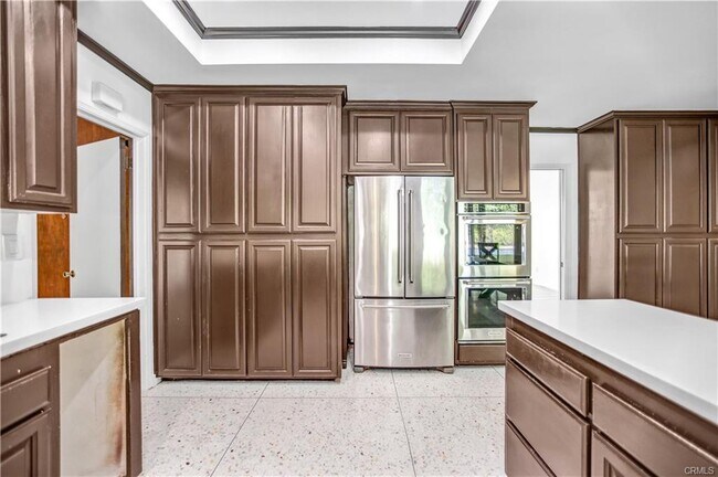 property at 9643 Amestoy Ave