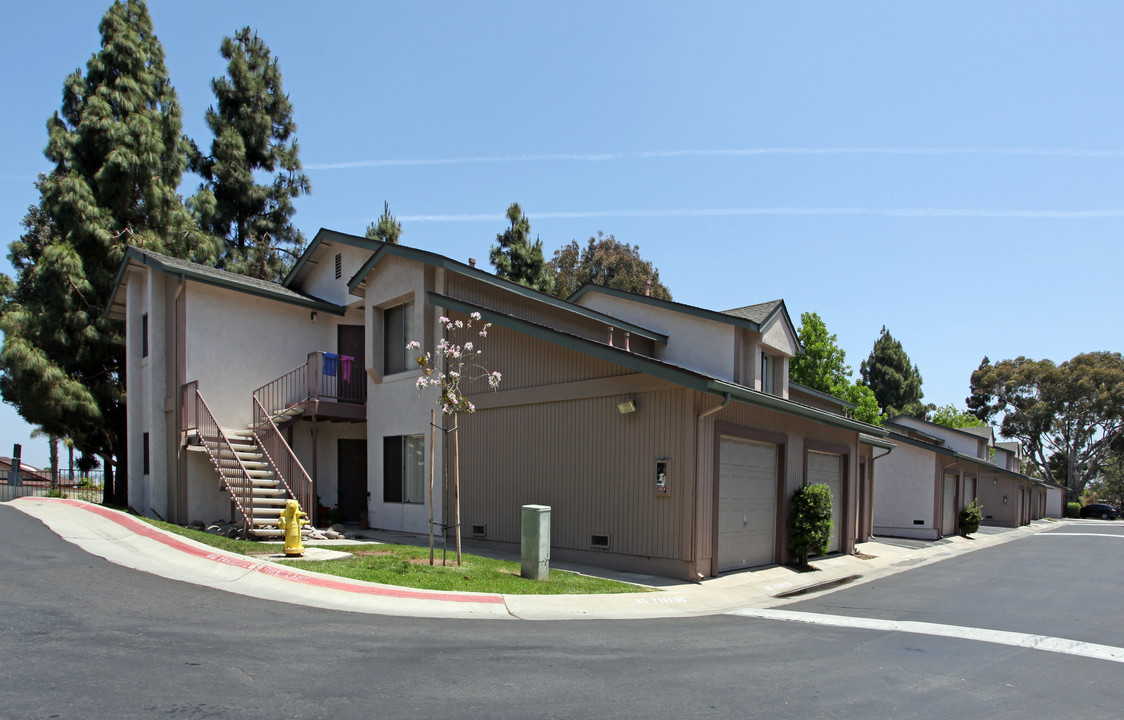 Palm Terrace Apartments in San Diego, CA - Building Photo