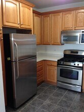 2431 Coopers Branch Ct in Herndon, VA - Building Photo - Building Photo