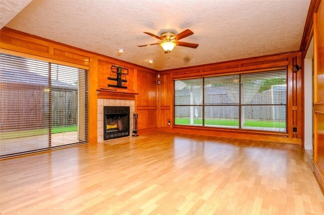 property at 2520 Hadley Cir