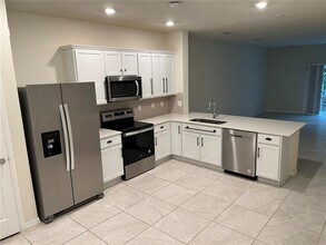 4686 Green Palm Ln in Kissimmee, FL - Building Photo - Building Photo