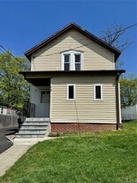 20 W Academy St in Wappingers Falls, NY - Building Photo