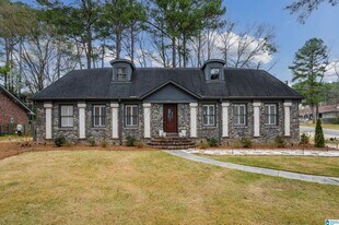 2871 Wisteria Dr in Vestavia Hills, AL - Building Photo