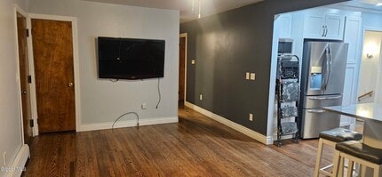 1364 Evergreen Ave in Rotterdam, NY - Building Photo - Building Photo