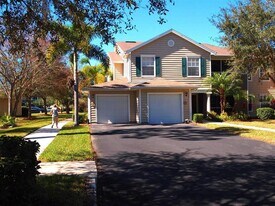 7428 Vista Way in Bradenton, FL - Building Photo