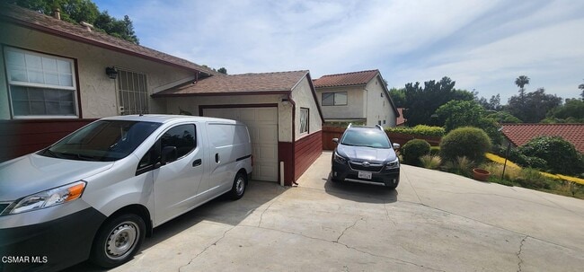 property at 22438 Avenue San Luis
