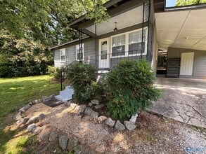 11803 E Gateway Dr SE in Huntsville, AL - Building Photo - Building Photo