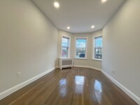 121 Park Dr, Unit 1 in Boston, MA - Building Photo - Building Photo