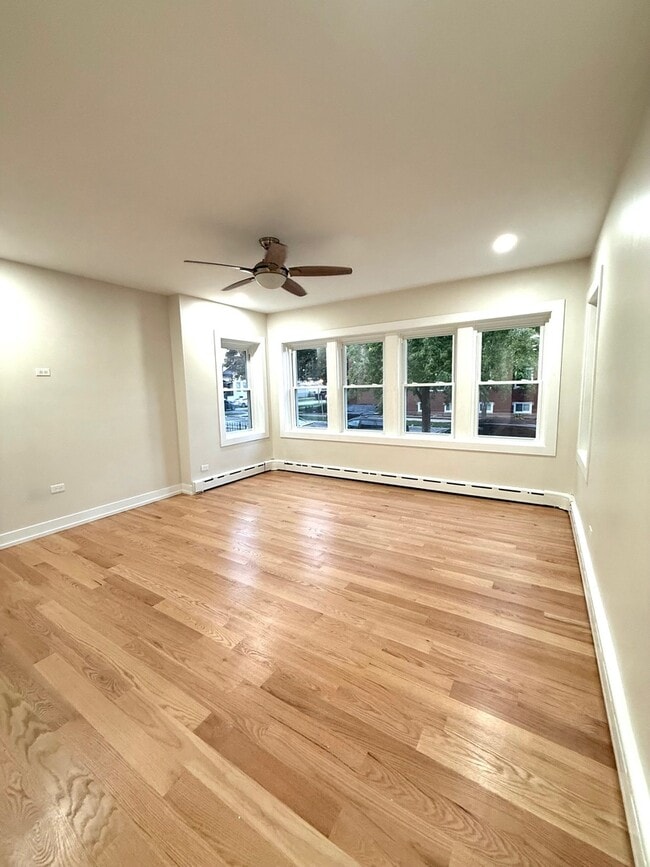5359 W Potomac Ave in Chicago, IL - Building Photo - Building Photo
