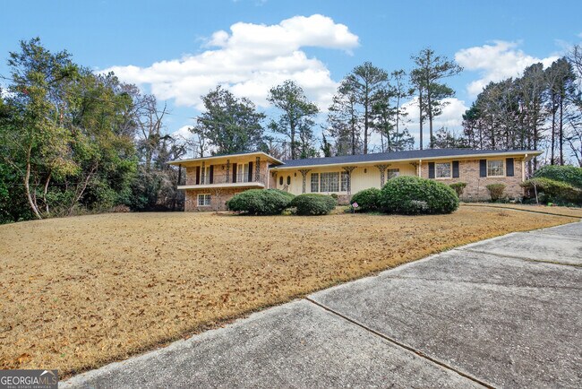 2064 Adriatic Dr NW in Conyers, GA - Building Photo - Building Photo