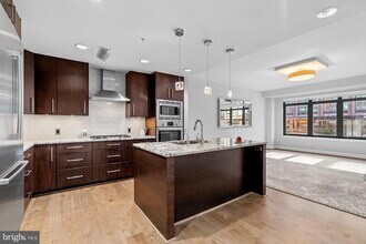 7171 Woodmont Ave in Bethesda, MD - Building Photo - Building Photo