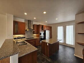4372 S Independence St in Littleton, CO - Building Photo - Building Photo