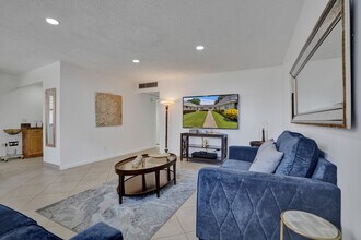 141 Valencia Blvd in Delray Beach, FL - Building Photo - Building Photo