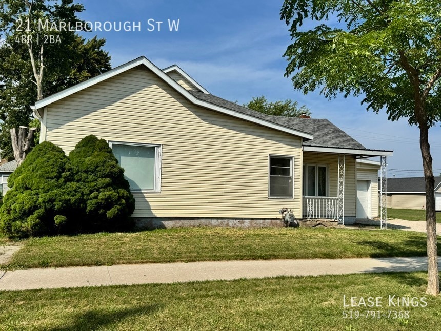 21 Marlborough St W in Leamington, ON - Building Photo