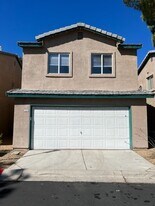 5207 Souvenir Ln in Las Vegas, NV - Building Photo