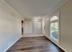 10528 S 83rd Ave in Palos Hills, IL - Building Photo - Building Photo