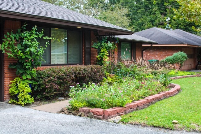 8910 Greiner Dr in Houston, TX - Building Photo - Building Photo