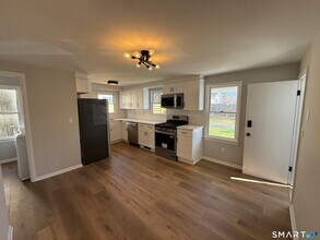 3 Edgewood St in Norwalk, CT - Building Photo - Building Photo