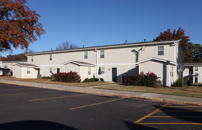 Riverwood Townhouses in Jonesboro, GA - Building Photo - Building Photo