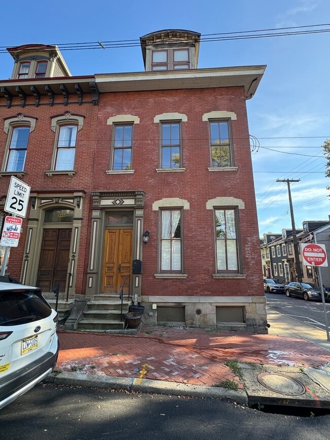 property at 1339 W North Ave