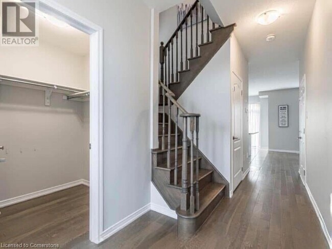 50 Munro Cir in Brantford, ON - Building Photo - Building Photo