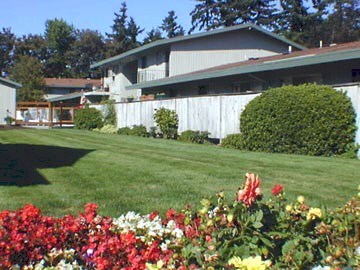 Fairmont Villa Apartments in Portland, OR - Building Photo