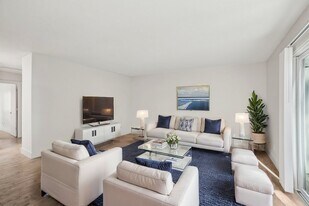 Beverly Grove Apartments in Portland, OR - Building Photo