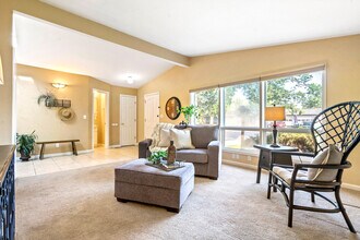 1204 W 10th St in Loveland, CO - Foto de edificio - Building Photo