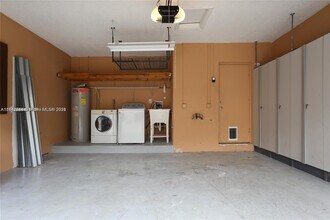 10524 NW 57th Ct in Coral Springs, FL - Building Photo - Building Photo