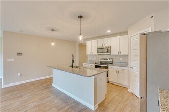 20675 Mercury Dr in Robertsdale, AL - Building Photo - Building Photo