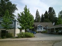 Sunday Square in Mount Shasta, CA - Foto de edificio - Building Photo