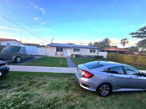 10317 SW 7th St in Miami, FL - Building Photo - Building Photo