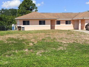714 Jack Ave S in Lehigh Acres, FL - Building Photo - Building Photo