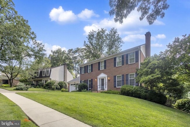 2206 Fort Ward Pl in Alexandria, VA - Building Photo - Building Photo