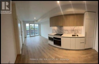 1100 Sheppard Ave W in Toronto, ON - Building Photo - Building Photo