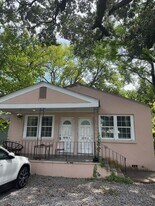 1819 English St in Charleston, SC - Building Photo