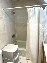 3114 N Newhall St in Milwaukee, WI - Building Photo - Building Photo