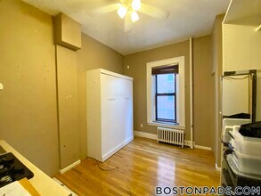270 Newbury St in Boston, MA - Building Photo - Building Photo