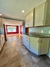 2205 Washington St, Unit 2 in Canton, MA - Building Photo - Building Photo