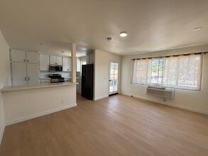 6079 La Prada St in Los Angeles, CA - Building Photo - Building Photo