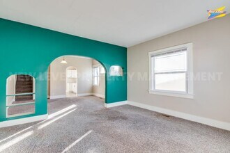 350 N Holyoke Pl in Wichita, KS - Building Photo - Building Photo