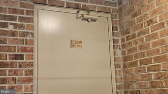 11419 Commonwealth Dr in Rockville, MD - Building Photo