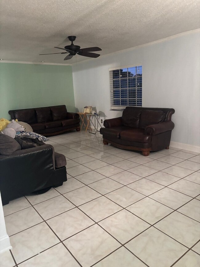 6925 Orkney Ave N in St. Petersburg, FL - Building Photo - Building Photo