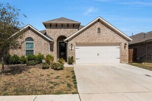 5612 Salt Springs Dr in Fort Worth, TX - Building Photo